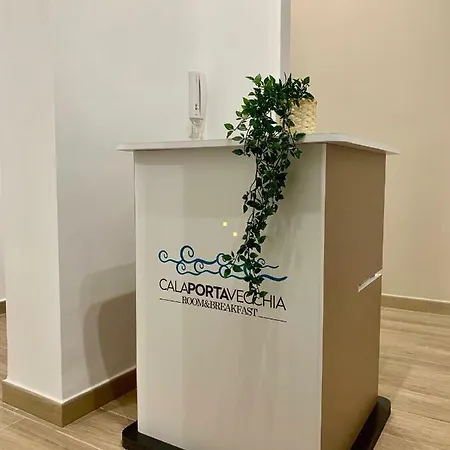 בית הארחה Cala Portavecchia 4*